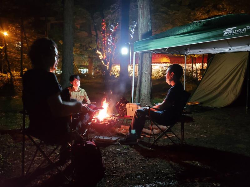 キャンプ体験プランのイメージ。焚き火や花火もお楽しみいただけます。